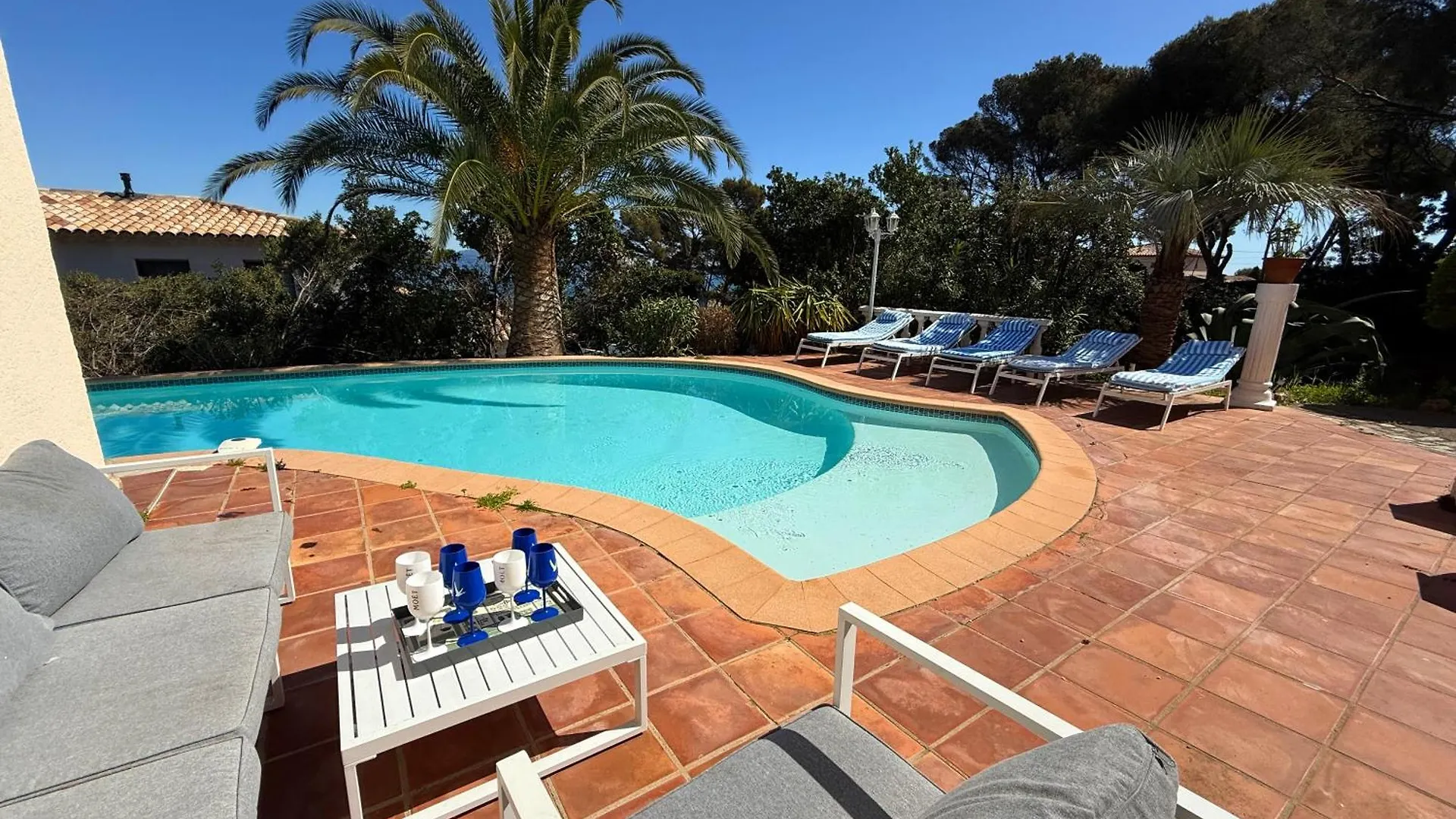 Villa Bluesky - En Bord De Mer - Vue Panoramique Sur La Mer Saint-Peire-sur-Mer 0*,  France